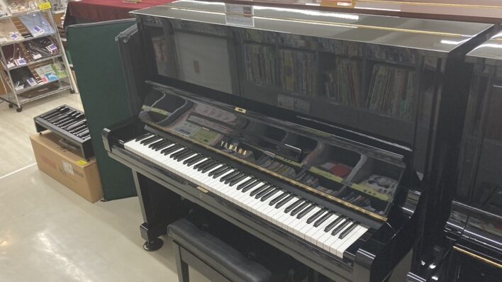 写真:YAMAHA U3H