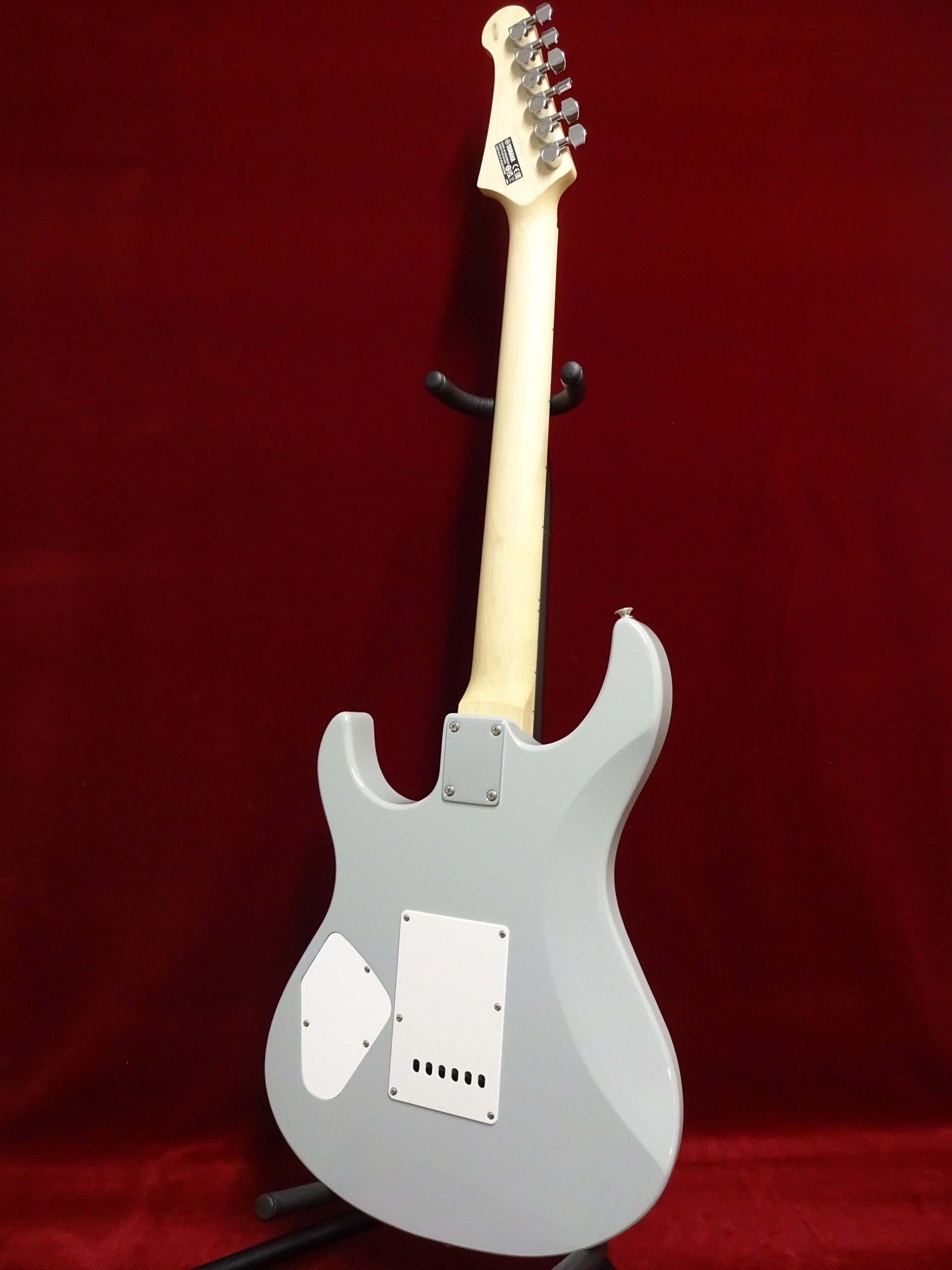 写真:YAMAHA PACIFICA112VM