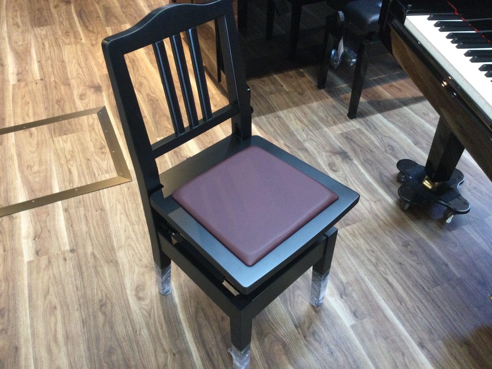 B品セール YAMAHA/ヤマハ 製 ピアノ専用椅子 No.5 A 黒/半艶塗装