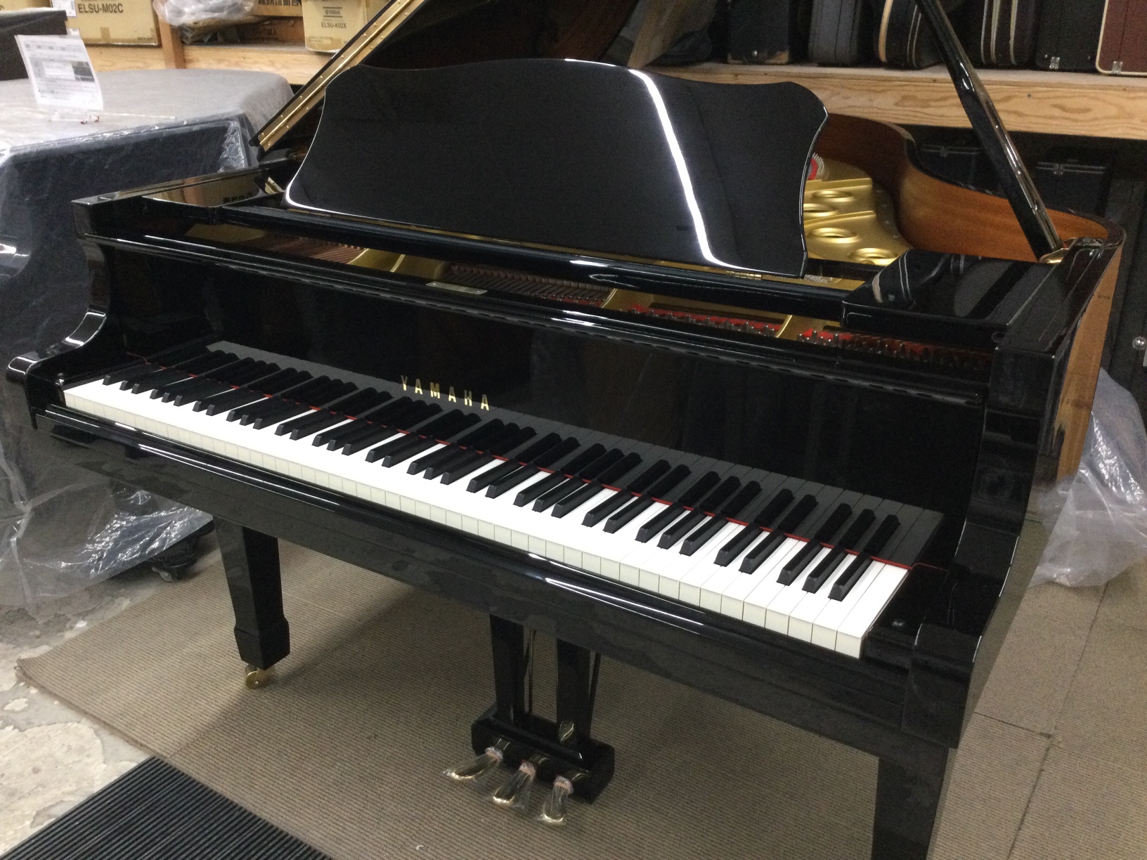 写真:YAMAHA C3A