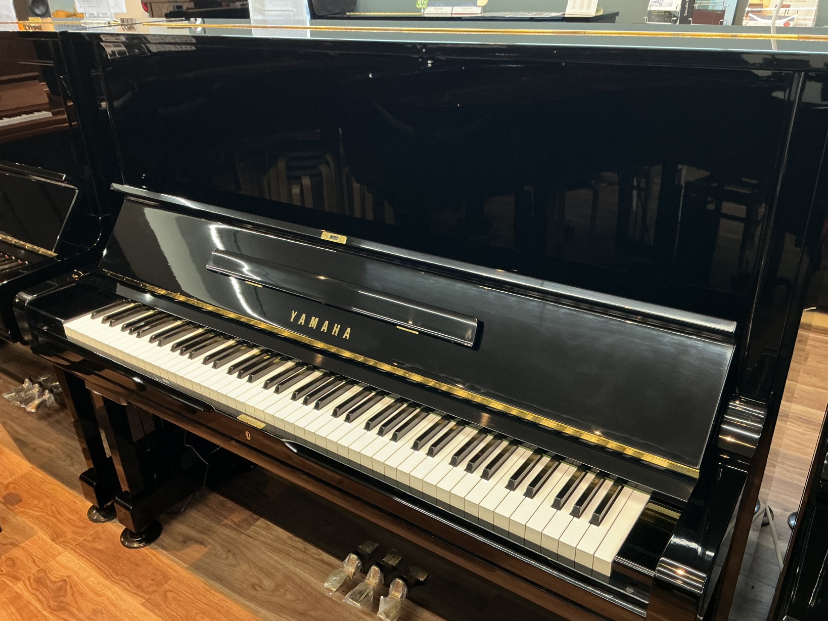 写真：YAMAHA U3H（サイレント機能付き）