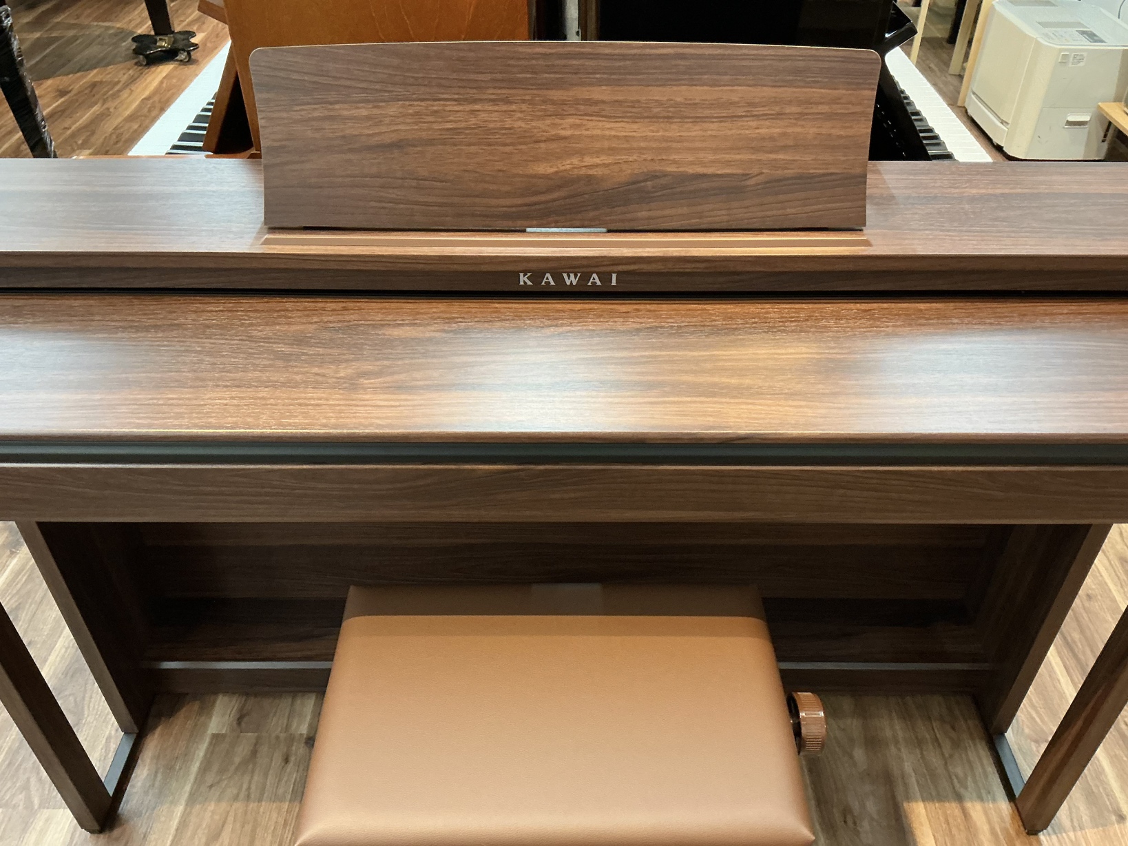 写真：KAWAI　CX302