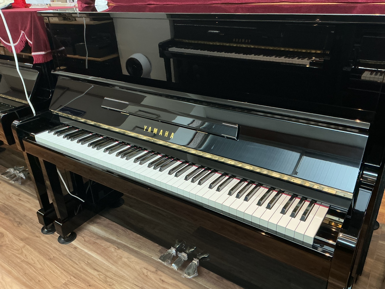 写真：YAMAHA MC90