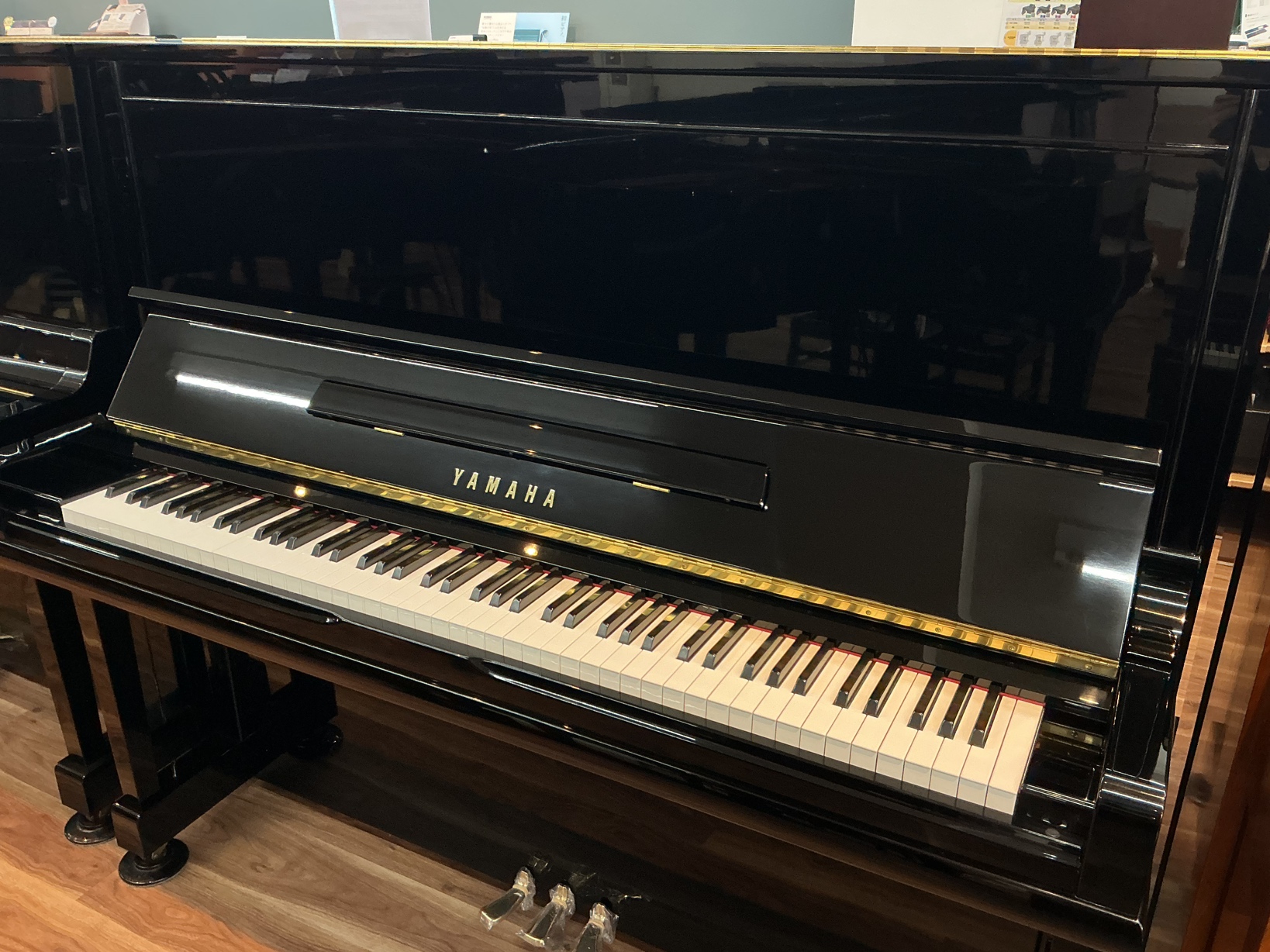 写真：YAMAHA U30A