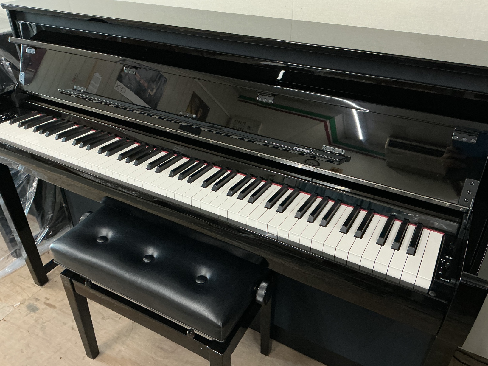 写真：YAMAHA CLP-685PE【USED】
