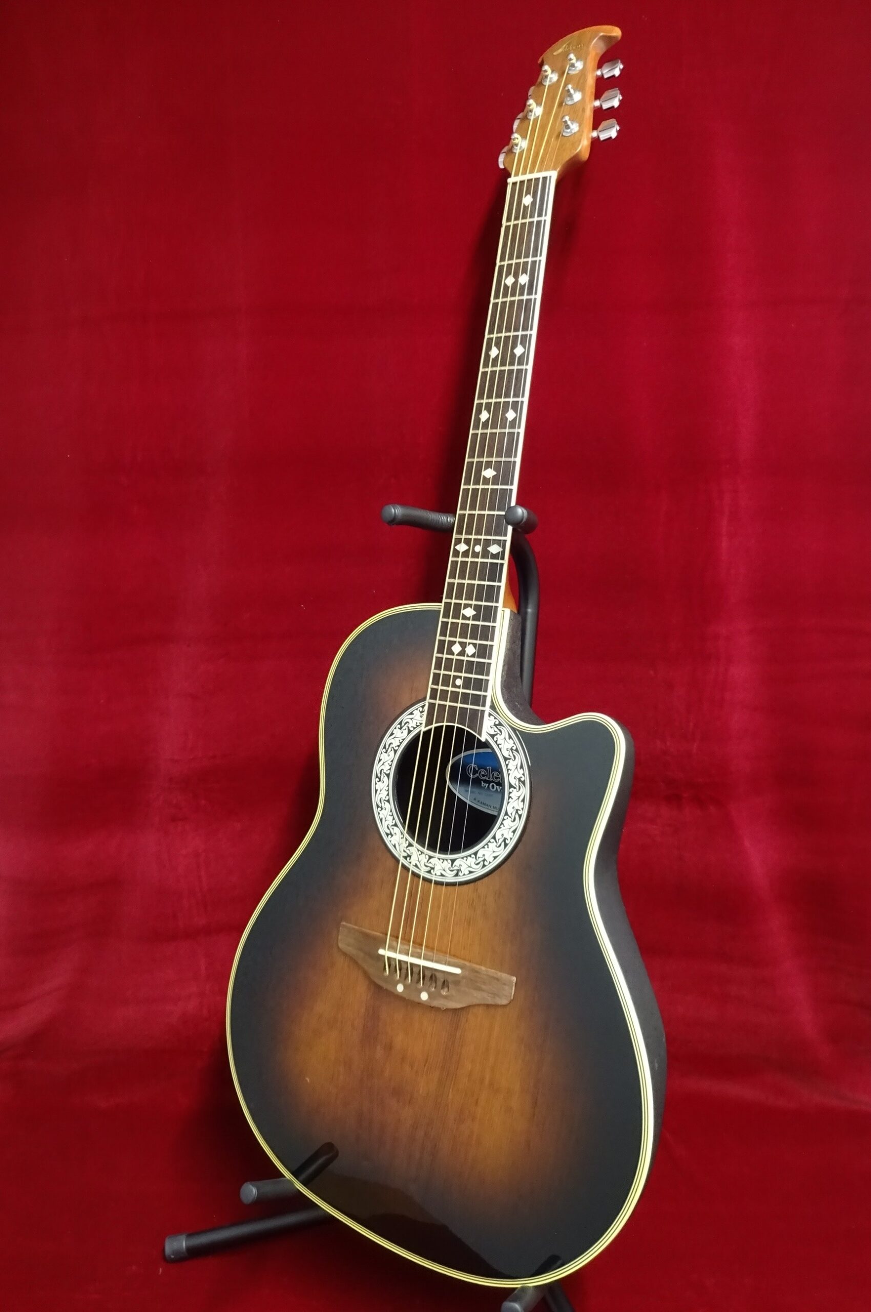 写真：Celebrity by Ovation　CC57(USED)