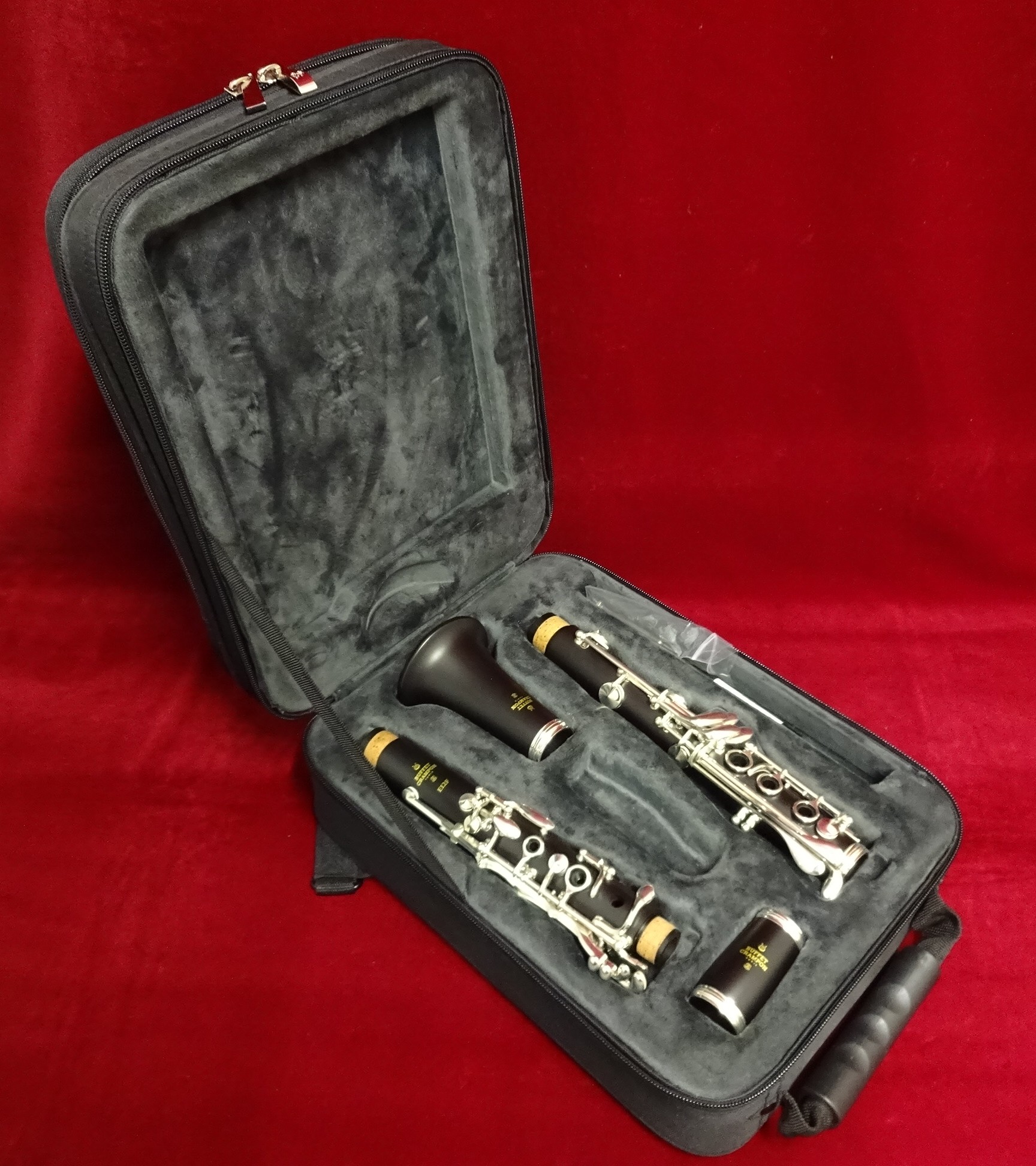 写真：BUFFET CRAMPON E12F 標準パッケージ(USED)