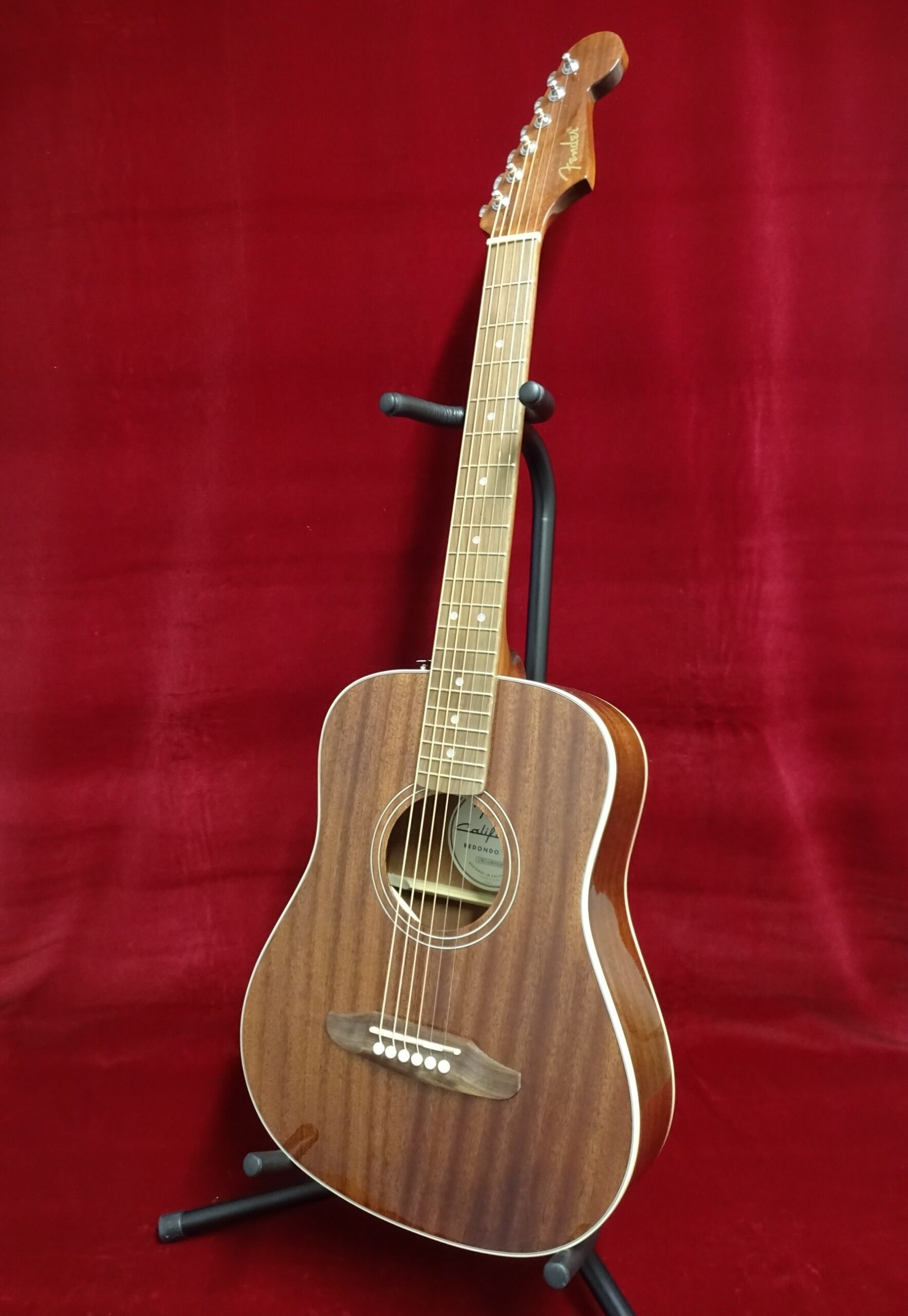 写真：Fender　California Standard Redondo Mini (USED)